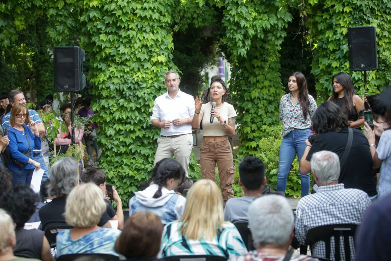 MAYRA Y VILAR ENCABEZARON LA INCORPORACIÓN DE LA ESCUELA DE JARDINERÍA ENRIQUETA DEYÁ AL PROGRAMA DE PARQUES AMBIENTALES DE PBA 4