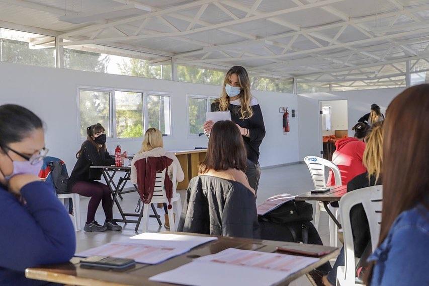 Mayra en el primer encuentro del programa hermanar 5