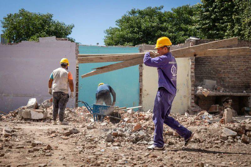 CONTINUAN LAS OBRAS 4