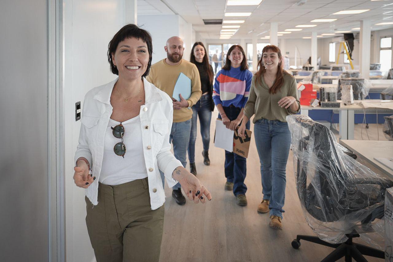 MAYRA RECORRIÓ LA OBRA DE LA NUEVA OFICINA DE ATENCIÓN DE ANSES EN EZPELETA 2