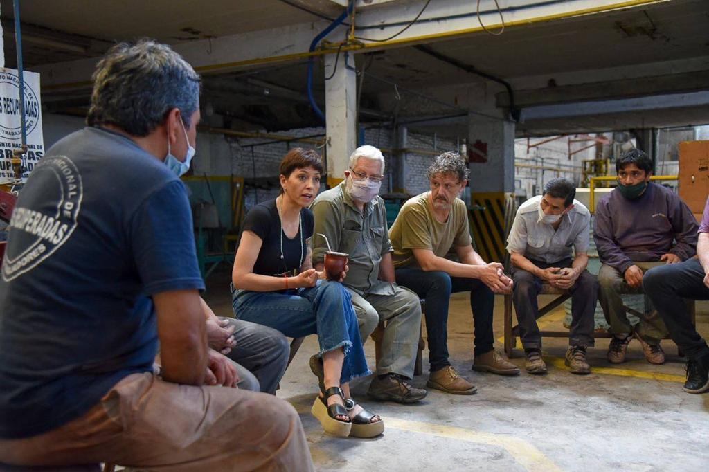 MAYRA VISITÓ LA COOPERATIVA EVAQUIL (2)