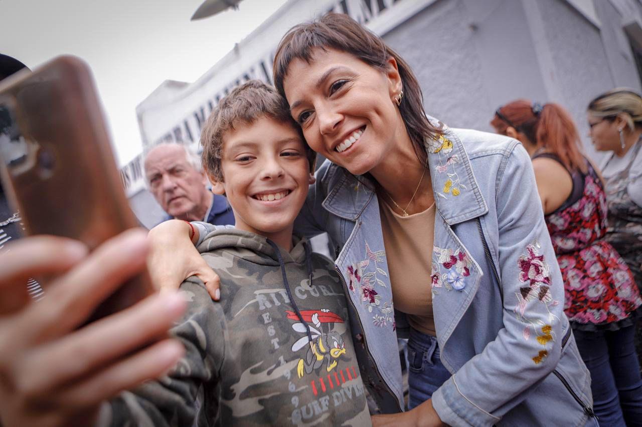 MAYRA JUNTO A VETERANOS DE MALVINAS 4