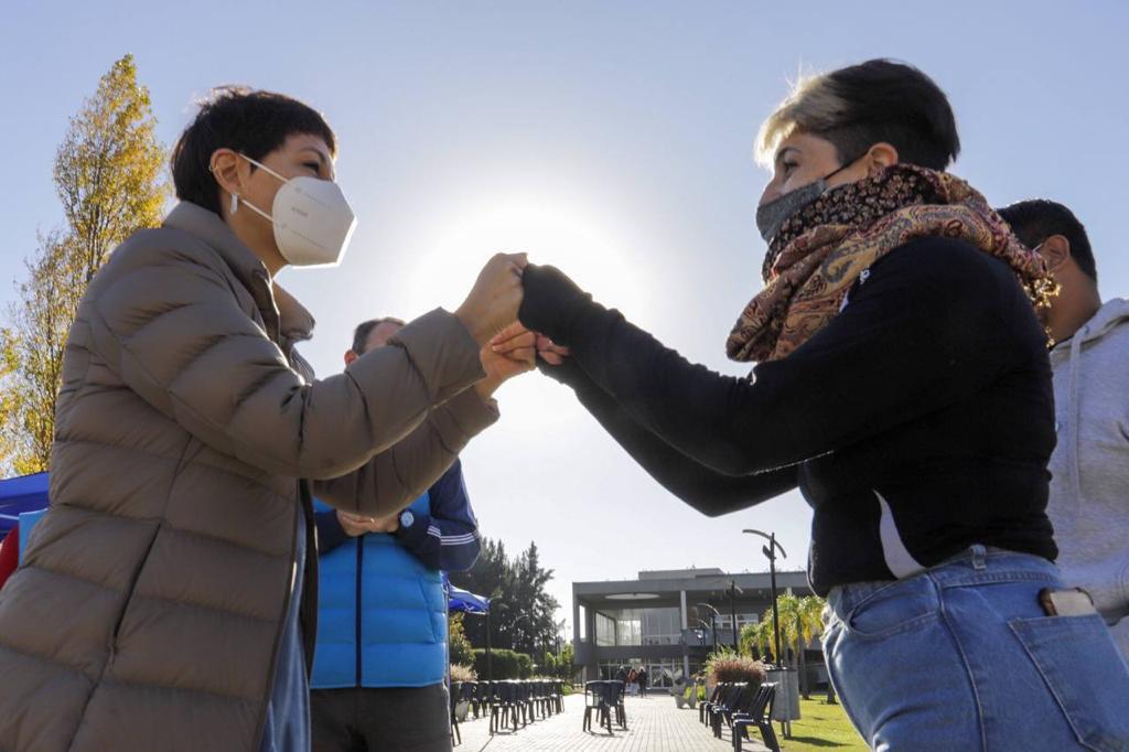 Mayra en el vacunatorio del sindicato del plástico 3