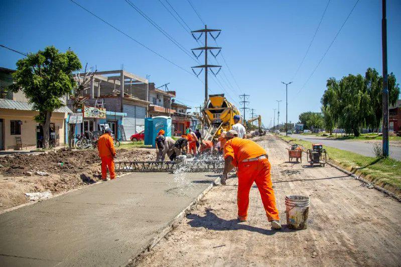 AVANZA LA OBRA DE REPAVIMENTACIÓN Y PUESTA EN VALOR DE AVENIDA LA PLATA ENTRE SMITH Y FLORENCIO VARELA (1) (1)