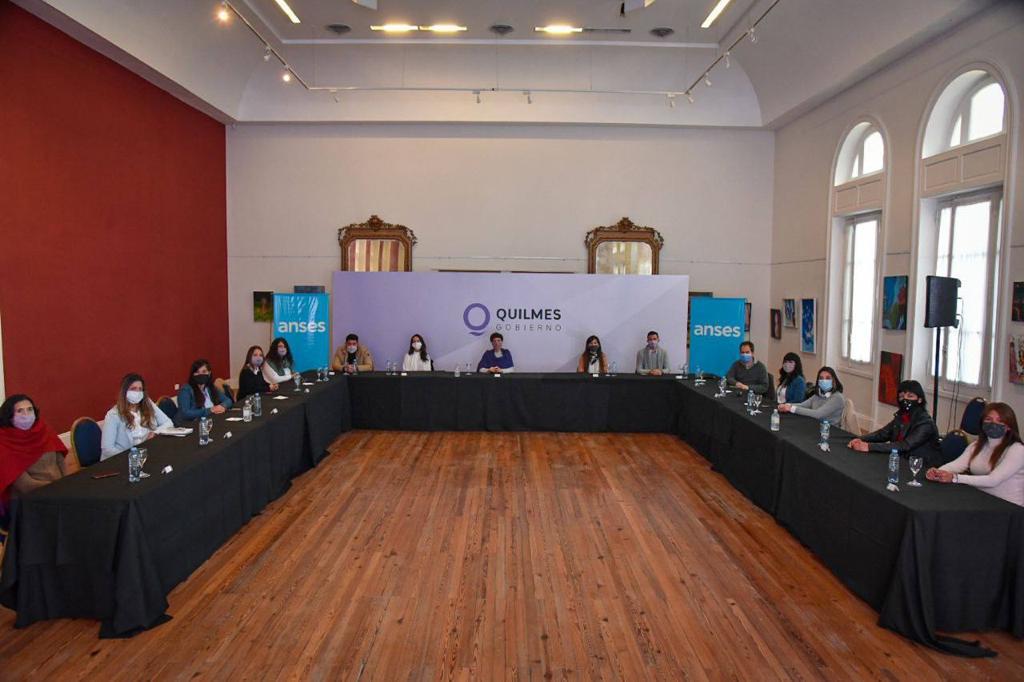 Mayra en el lanzamiento 3