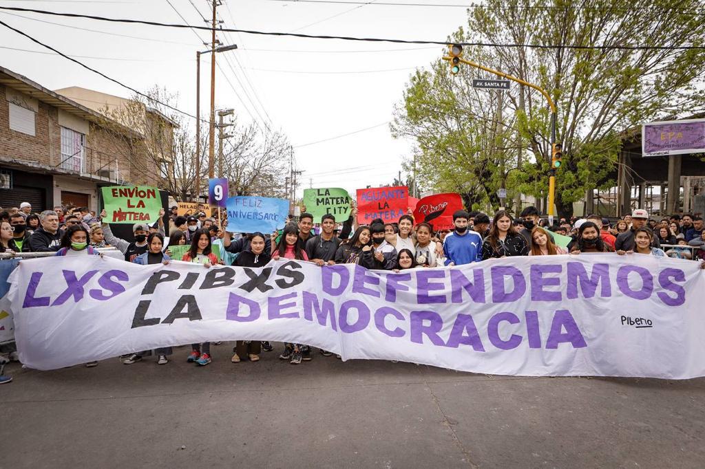 MAYRA EN EL 71º ANIVERSARIO DEL BARRIO LA PAZ (3)