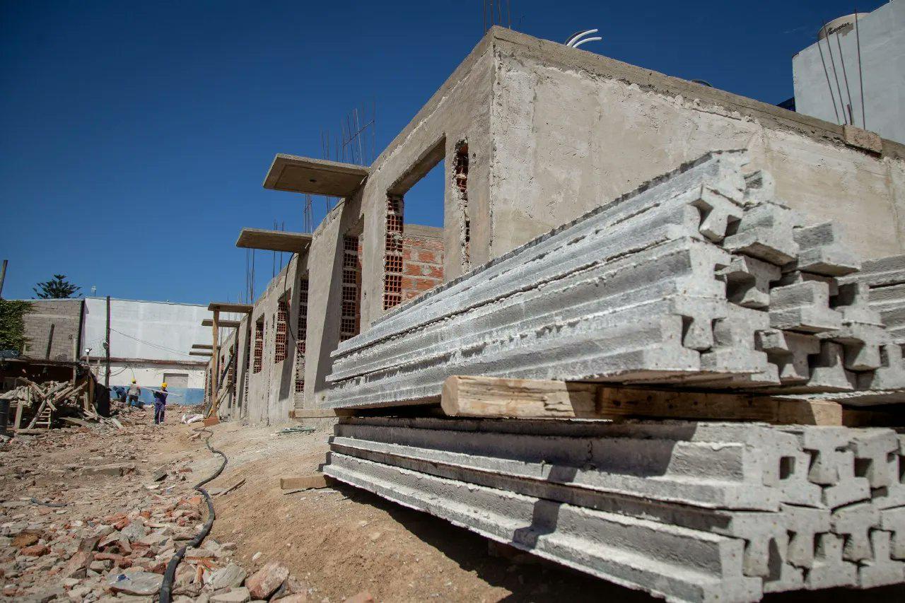 CONTINUAN LAS OBRAS 1