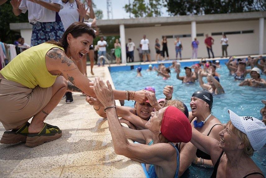 MAYRA VISITÓ LA COLONIA DE VERANO PARA PERSONAS MAYORES EN EL  POLIDEPORTIVO MUNICIPAL REINALDO GORNO 1