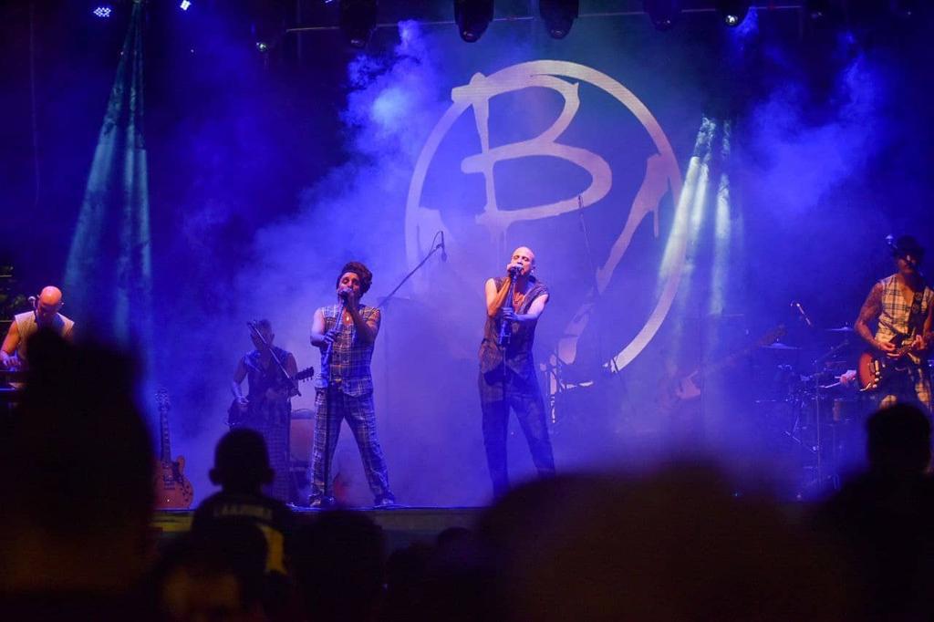 MAYRA PRESENCIÓ EL FESTIVAL DE MÚSICA POR EL 149º ANIVERSARIO DE EZPELETA (2)