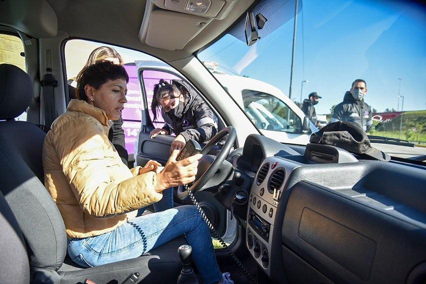 MAYRA ENTREGÓ OCHO NUEVOS MÓVILES PARA LA FLOTA VEHICULAR DE TRÁNSITO (4)