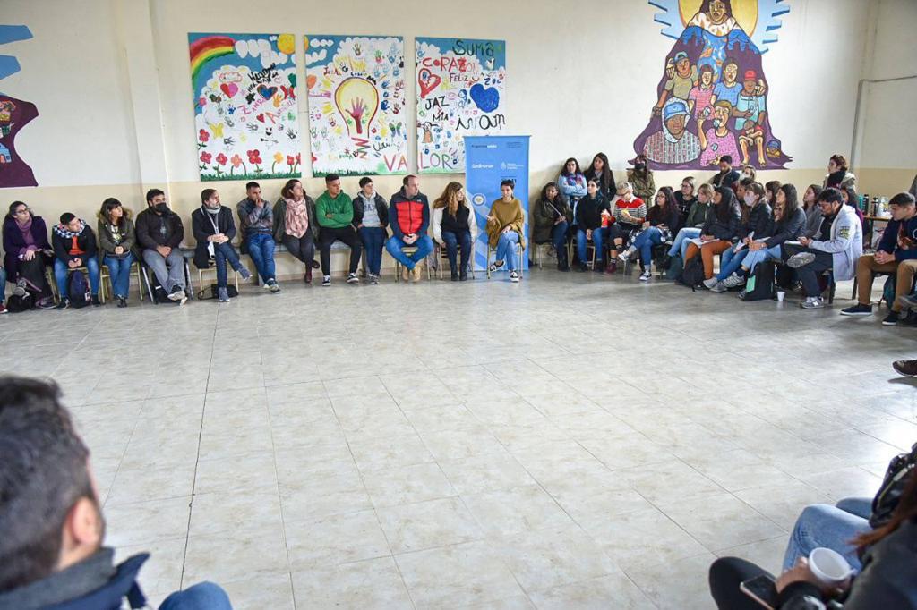 MAYRA EN ENCUENTRO DE LA RED TERRITORIAL DEL SEDRONAR 4