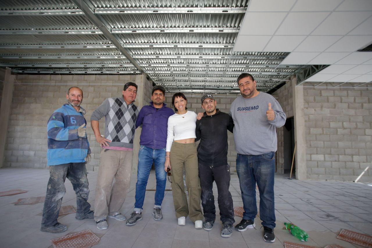 MAYRA RECORRIÓ OBRAS EN EL CLUB MARIANO MORENO 4