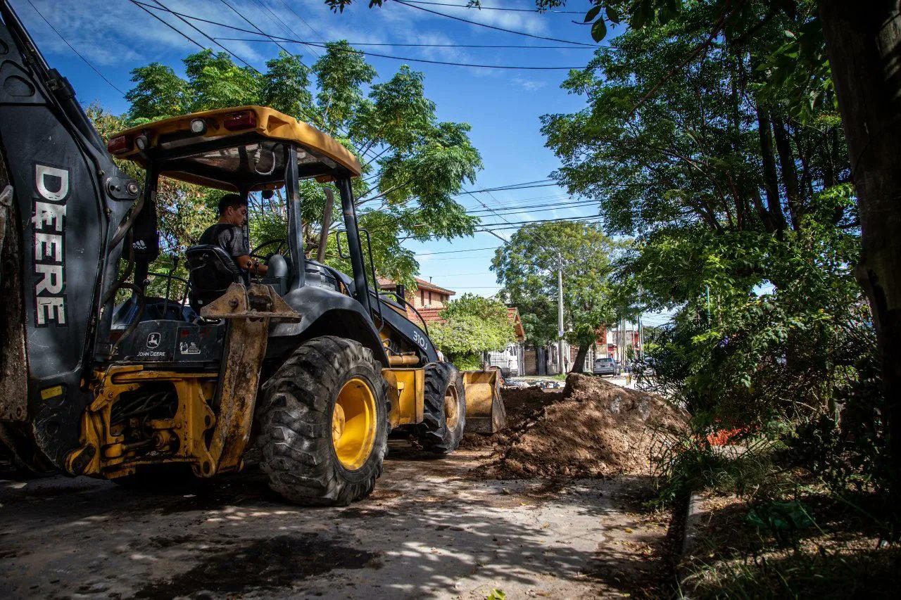 CONTINÚAN LAS OBRAS DE BACHEO EN DISTINTOS BARRIOS DE QUILMES 1