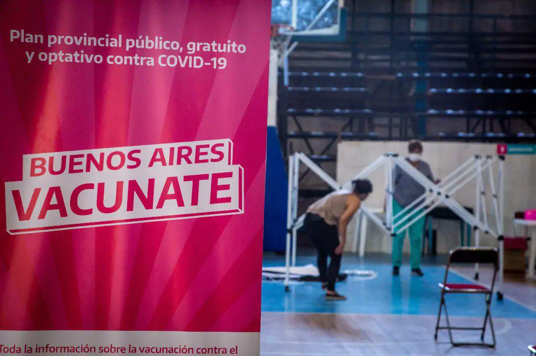 NUEVA POSTA DE VACUNACIÓN EN EL CLUB ATLÉTICO ARGENTINO DE QUILMES (3)