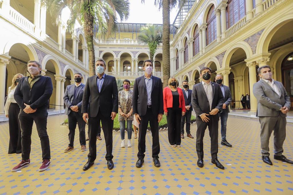 MAYRA EN LA FIRMA DEL PREIMBA 1