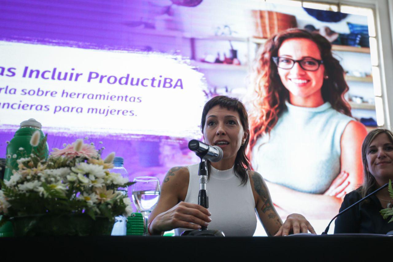 MAYRA PARTICIPÓ DE LA JORNADA INCLUIR “PRODUCTIBA” EN LA BERNALESA 1