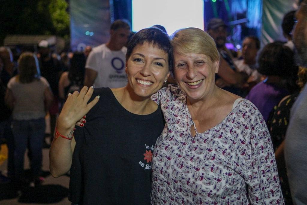 MAYRA PRESENCIÓ EL FESTIVAL DE MÚSICA POR EL 149º ANIVERSARIO DE EZPELETA (3)