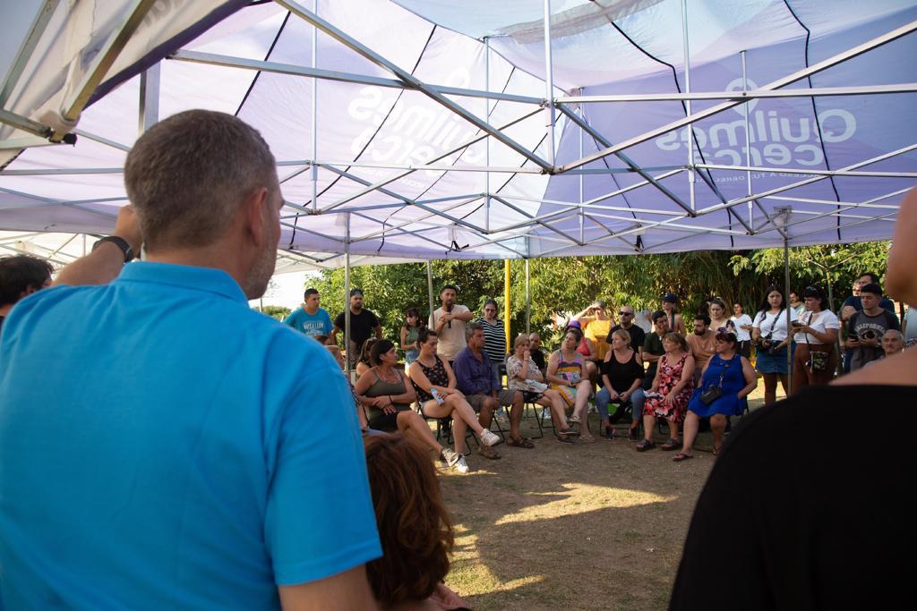 REUNIÓN CON VECINOS DE BERNAL OESTE POR LA REPAVIMENTACIÓN DE ZAPIOLA (2)