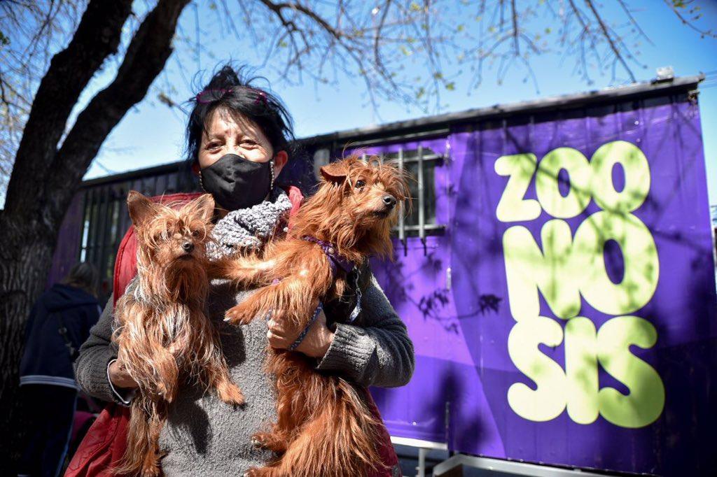 MAYRA RECORRIÓ UN NUEVO OPERATIVO DE ZOONOSIS EN EZPELETA Y VISITÓ LA BASE OPERATIVA (2)