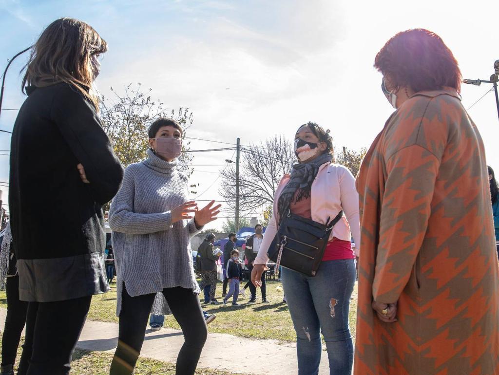 MAYRA KELLY Y PERUGINO 2