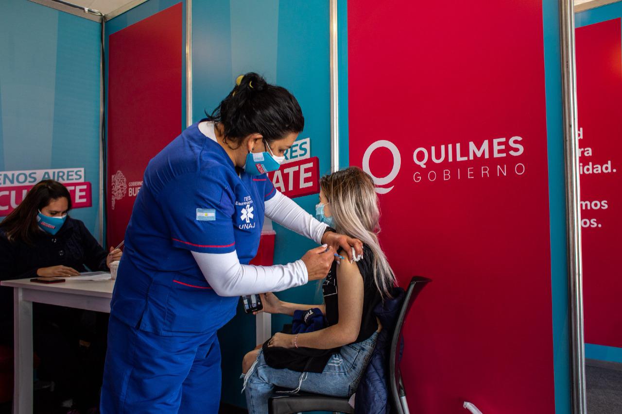Comenzó en Quilmes la vacunación para adolescentes 1