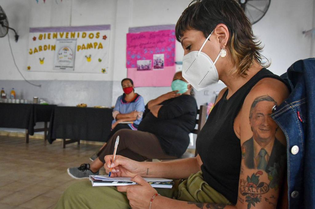 MAYRA REUNIÓN CON DIRECTIVOS DE JARDINES COMUNITARIOS DE ITATÍ 2