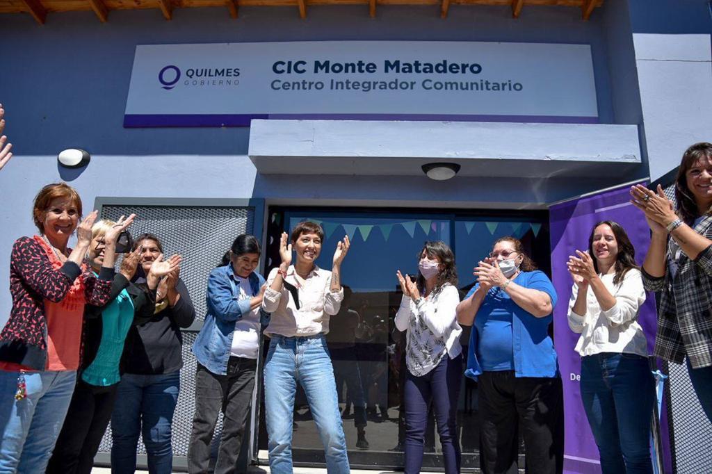 Mayra inauguro el cic monte matadero 1