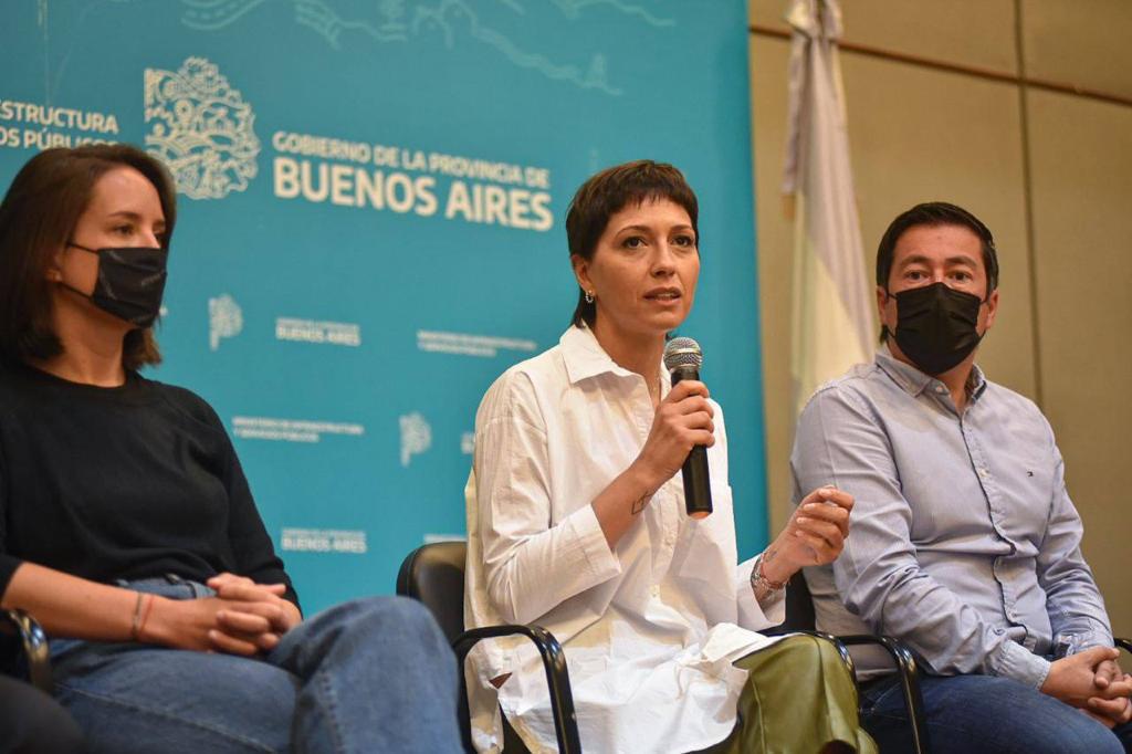 MAYRA EN LICITACION PARA OBRAS EN ARROYOS 1