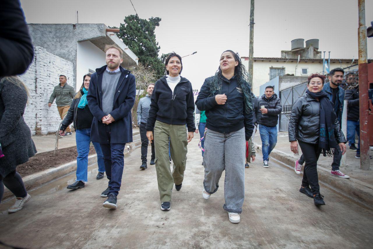 MAYRA INAUGURÓ 10 NUEVOS PAVIMENTOS 4