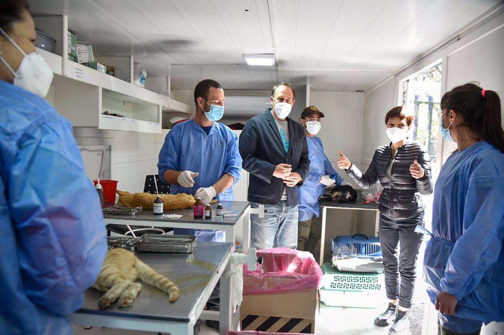 MAYRA RECORRIÓ UN NUEVO OPERATIVO DE ZOONOSIS EN EZPELETA Y VISITÓ LA BASE OPERATIVA (1)