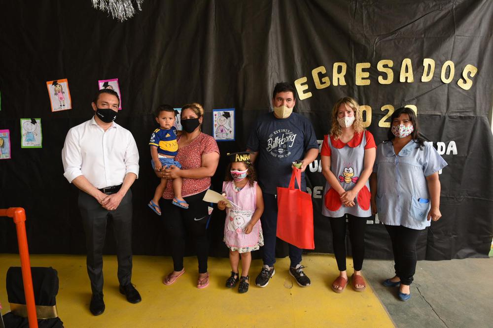 c979af01-a4be-49c3-8a27-063b64775d59