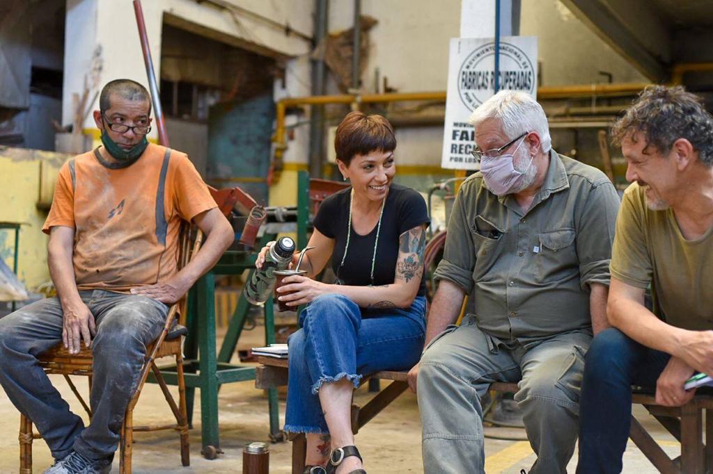 MAYRA VISITÓ LA COOPERATIVA EVAQUIL (1)