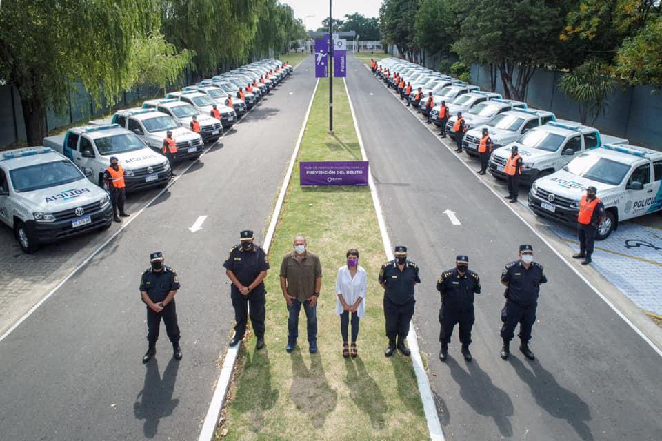 Mayra con Berni presentación 40 moviles 1