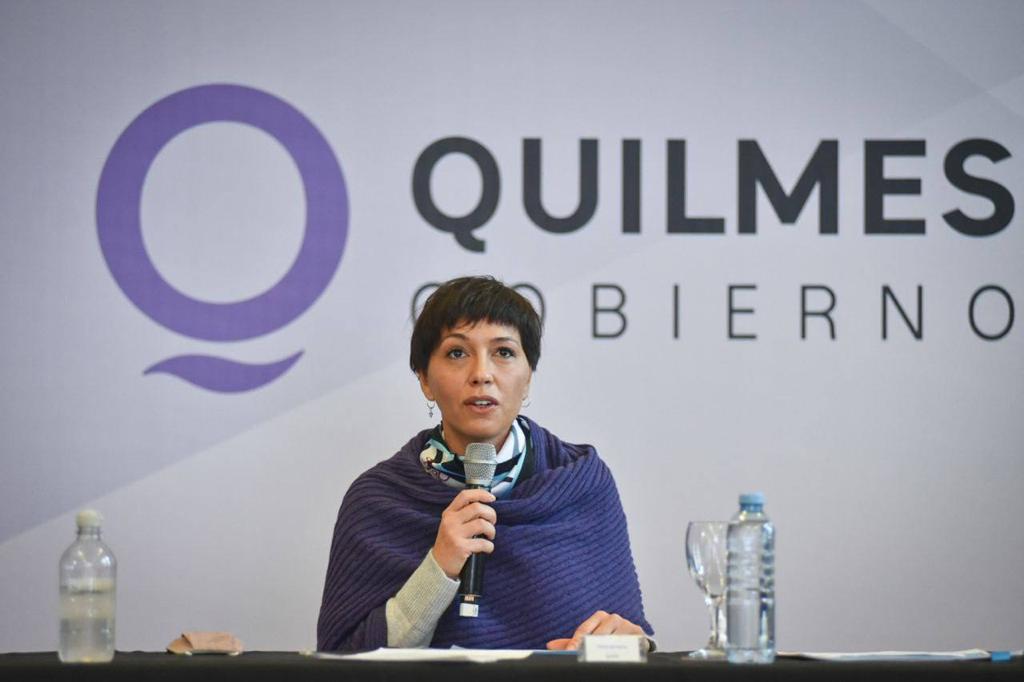 Mayra en el lanzamiento 1