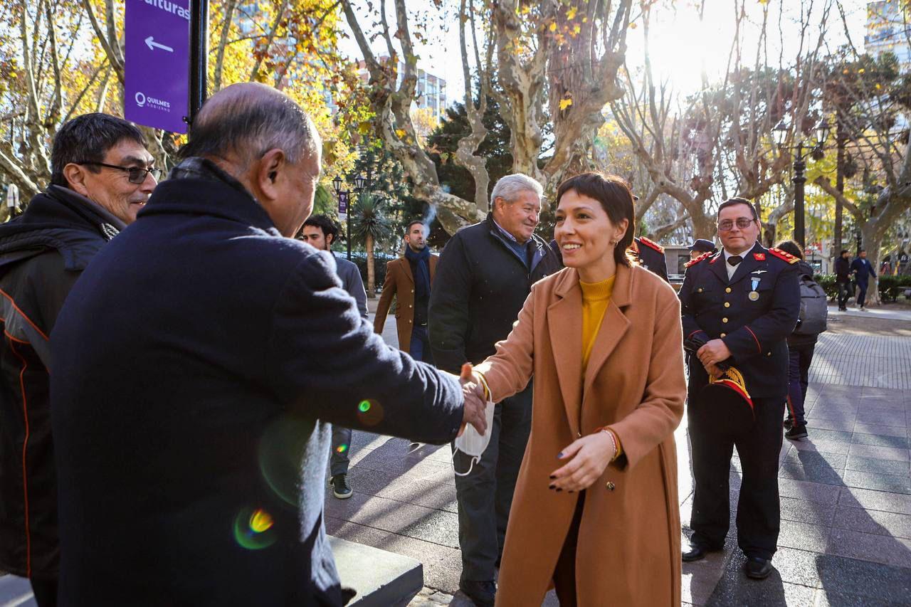 MAYRA EN EL ACTO POR EL DÍA DEL BOMBERO Y DE LA BOMBERA 1
