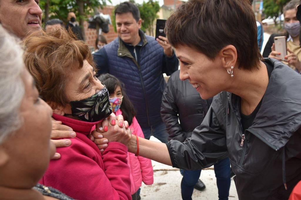 MAYRA Y KATOPODIS RECORRIERON ASFALTOS EN SOLANO 2