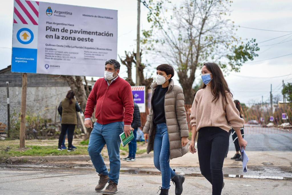 AVANZAN LOS PAVIMENTOS PARA LOS VECINOS Y VECINAS DE VILLA LA FLORIDA (4)