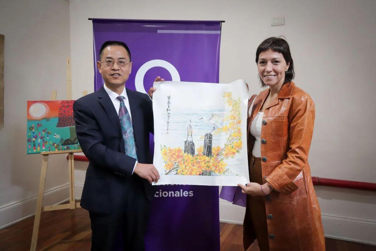 MAYRA SE REUNIÓ CON UNA DELEGACIÓN DE LA REPÚBLICA POPULAR CHINA 3