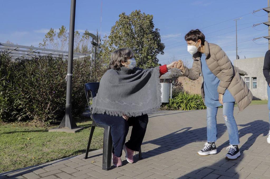 Mayra en el vacunatorio del sindicato del plástico 1