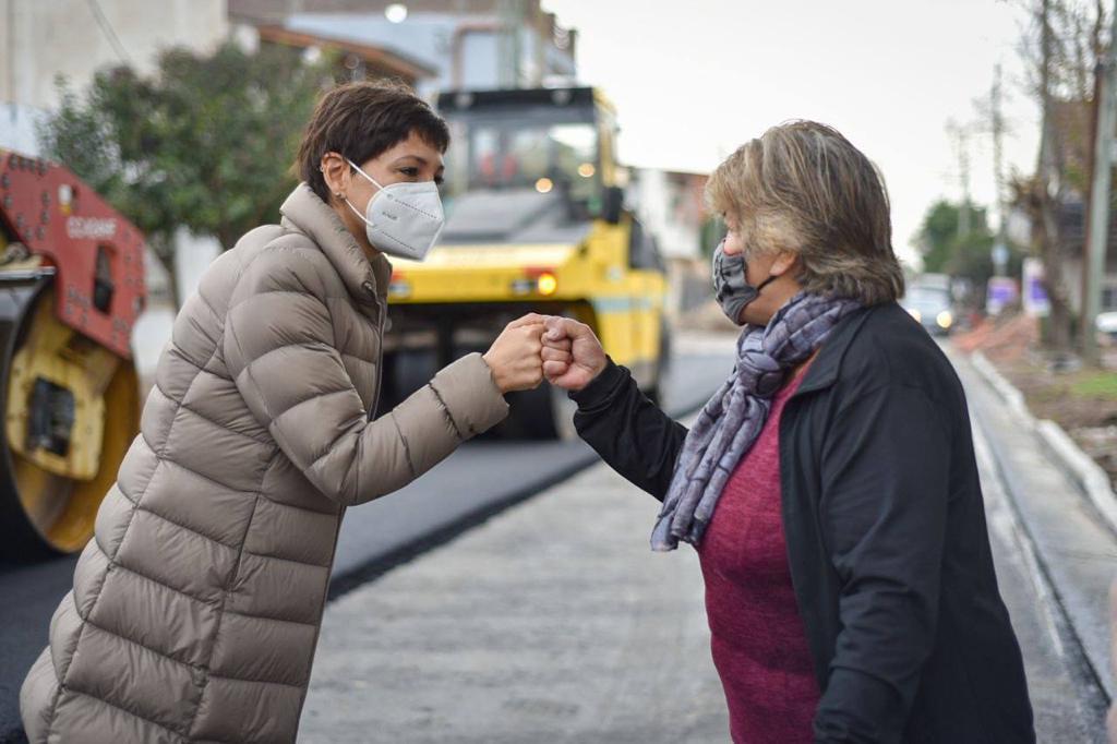 AVANZAN LOS PAVIMENTOS PARA LOS VECINOS Y VECINAS DE VILLA LA FLORIDA (2)