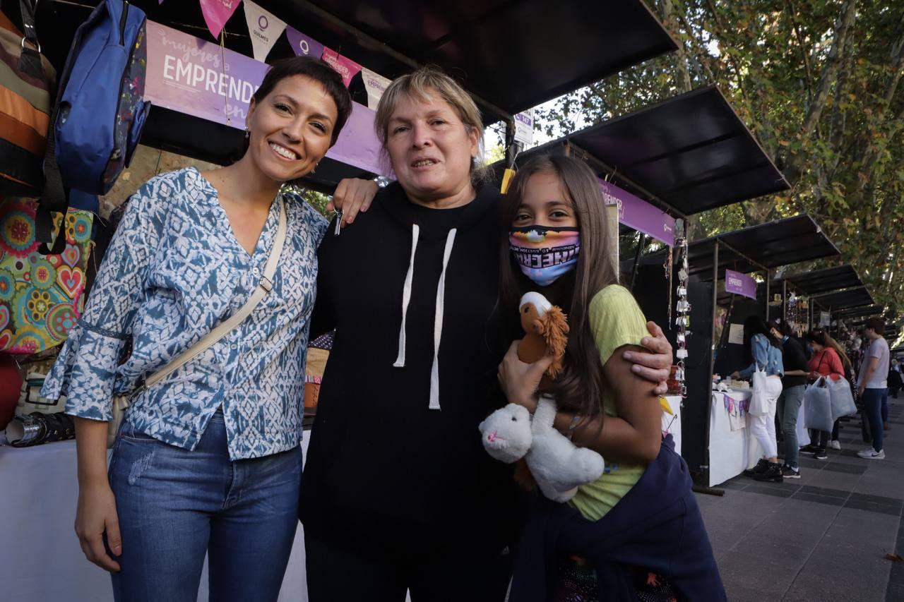 FERIA MUJERES A EMPRENDER EN RED 2